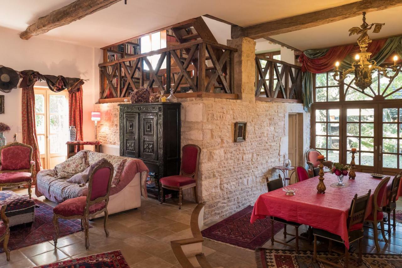 La Cuverie Du Chateau Corcelles-les-Arts Buitenkant foto